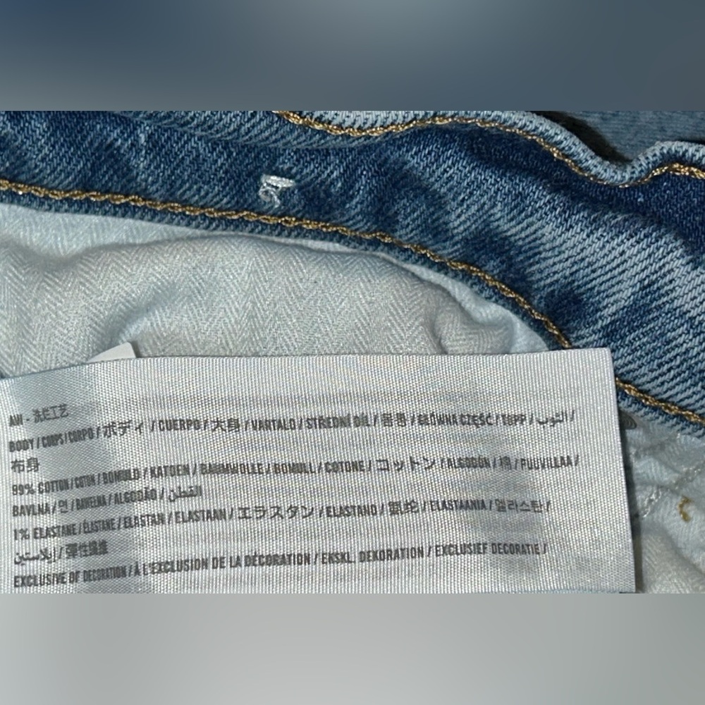 abercrombie&fitch high rise mom light wash lightly distressed jeans women’s 27” - Picture 9 of 11